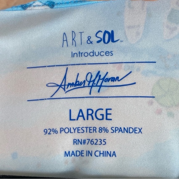 Art & Sol Amber Moran Blue Coastal Beach Boats Scene Top Blouse Sz Large - Picture 5 of 9